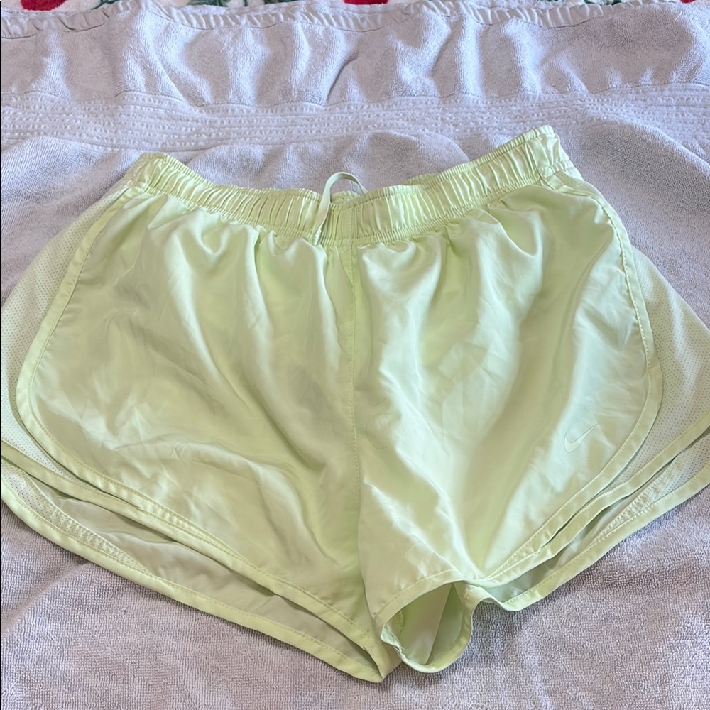 NIKE Women’s Light Green Athletic Shorts